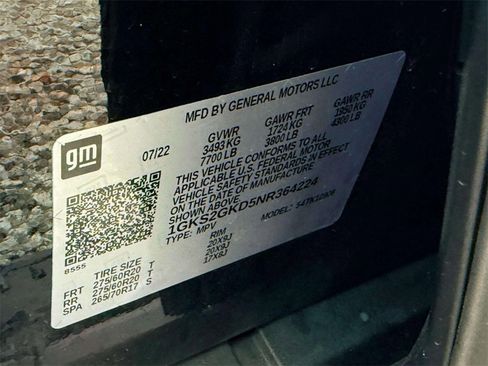 Used 2022 GMC Yukon XL SLT w/ SLT Luxury Package image 16