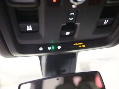 Used 2021 GMC Yukon Denali image 31