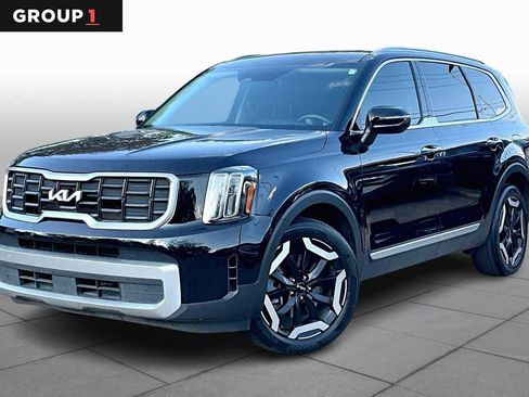 Used 2023 Kia Telluride S image 1