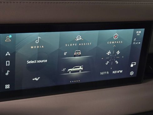 Used 2020 Land Rover Defender 110 HSE image 29