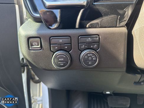 Used 2025 Chevrolet Silverado 2500 LT w/ Convenience Package image 15