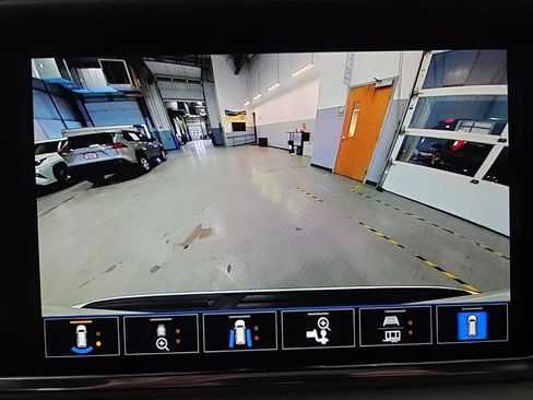 Used 2023 GMC Yukon Denali w/ LPO, Floor Liner Package image 30