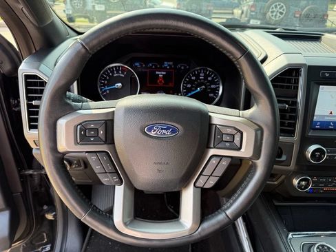 Used 2021 Ford Expedition XLT AWD/4WD image 14