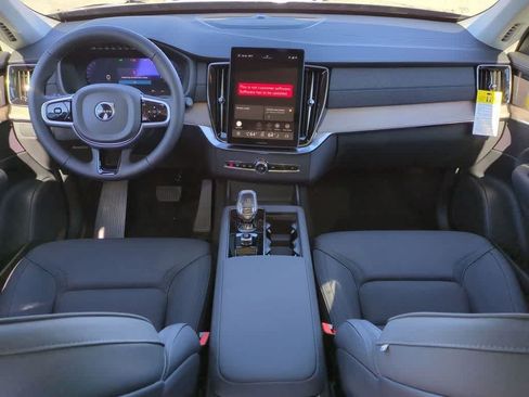 Used 2026 Volvo XC90 B6 Plus w/ Protection Package Premier AWD/4WD image 13