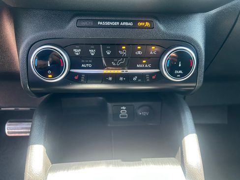 Used 2024 Ford Escape ST-Line AWD/4WD image 23