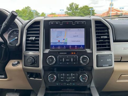 Used 2020 Ford F450 Lariat w/ Lariat Ultimate Package AWD/4WD image 22