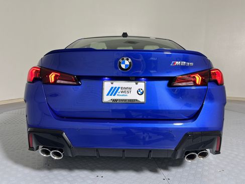 Used 2025 BMW M235i xDrive w/ Premium Package image 10