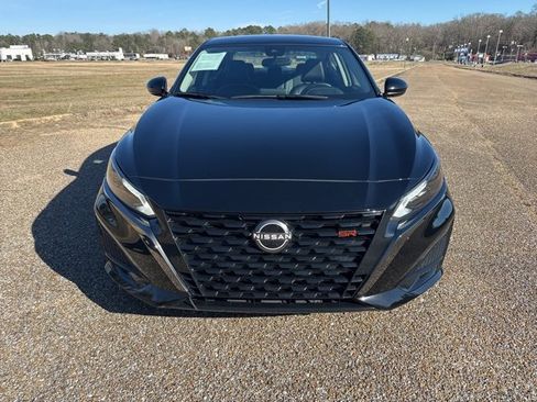 Used 2025 Nissan Altima 2.5 SR image 6