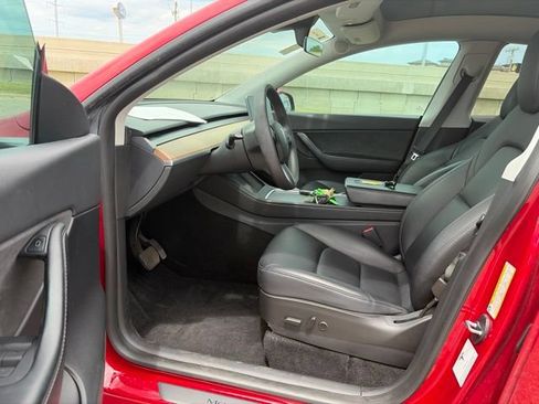 Used 2021 Tesla Model Y Long Range AWD/4WD image 3