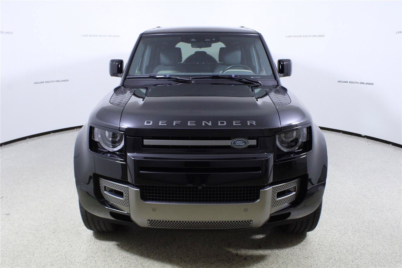 Used 2021 Land Rover Defender 110 X-Dynamic HSE AWD/4WD image 2