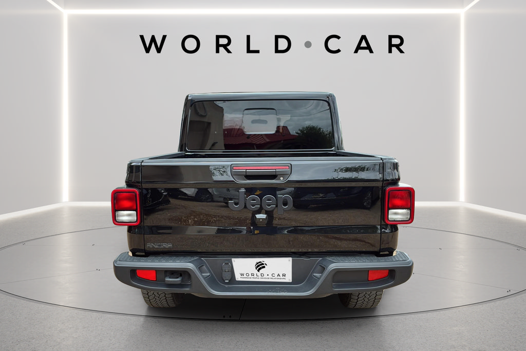 Used 2025 Jeep Gladiator Sport AWD/4WD image 8
