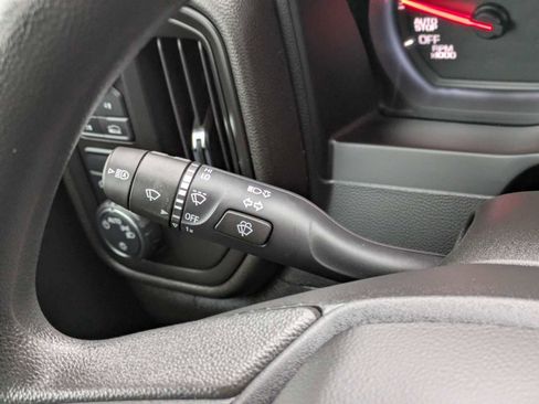 Used 2022 Chevrolet Silverado 1500 Custom image 27