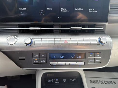 Used 2025 Hyundai Kona SEL FWD image 24