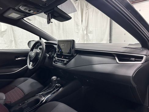 Used 2025 Toyota Corolla SE image 61