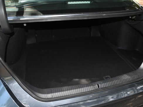 Used 2020 Toyota Avalon Limited image 20