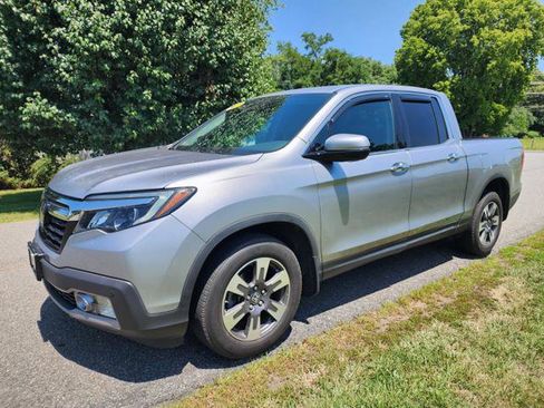Used 2017 Honda Ridgeline RTL-E image 2