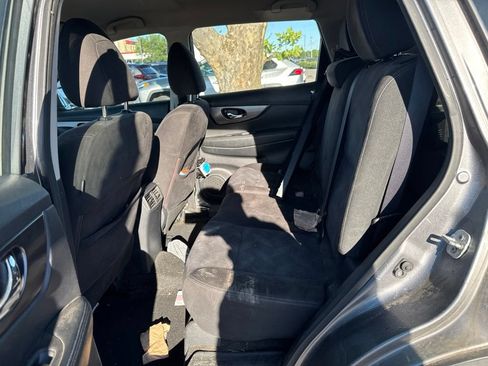 Used 2015 Nissan Rogue S FWD image 10