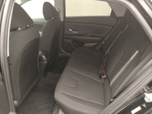 Used 2021 Hyundai Elantra SEL FWD image 18