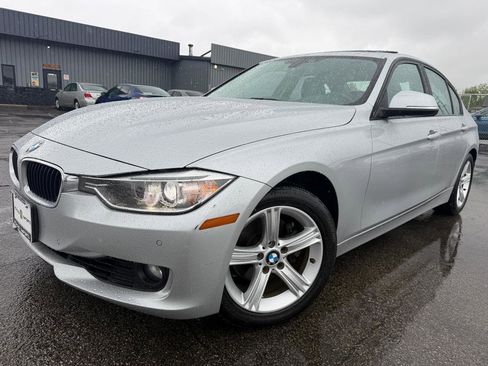 Used 2013 BMW 328i Sedan RWD image 2