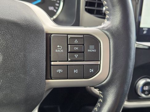 Used 2022 Ford Expedition Max XLT image 31