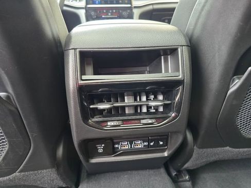 Used 2022 Jeep Grand Cherokee Limited 4xe w/ Luxury Tech Group II AWD/4WD image 31