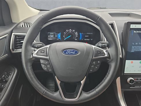 Certified 2024 Ford Edge SEL w/ Convenience Package AWD/4WD image 13