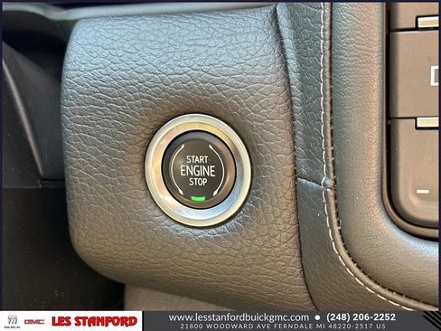 Used 2022 GMC Yukon XL Denali AWD/4WD image 28