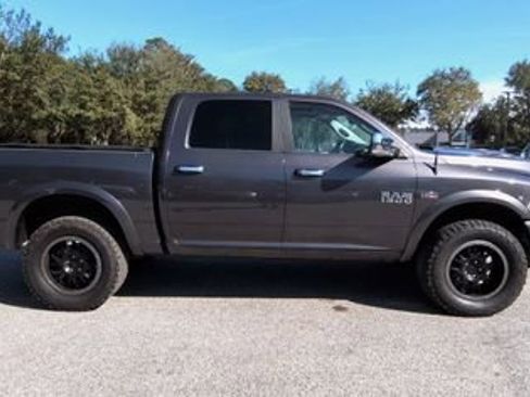 Used 2017 RAM 1500 Laramie w/ Convenience Group image 35