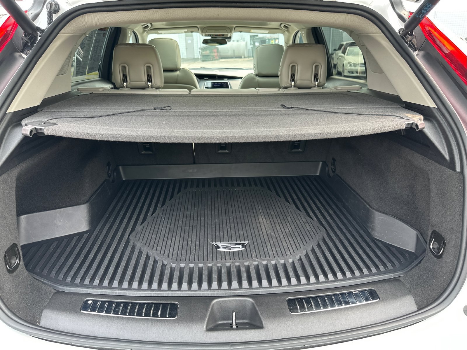 Certified 2023 Cadillac XT4 Premium Luxury AWD/4WD image 13