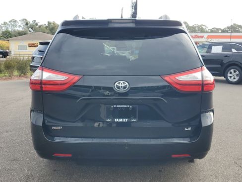 Used 2019 Toyota Sienna LE image 5