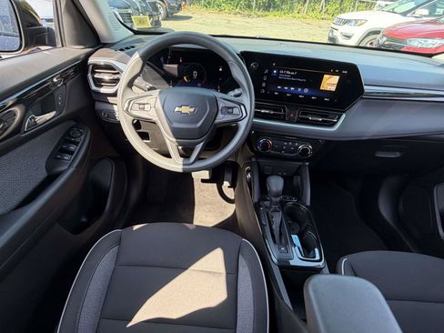 Certified 2024 Chevrolet TrailBlazer LT FWD image 14