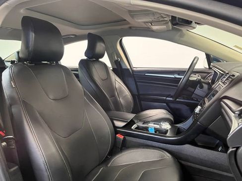 Used 2019 Ford Fusion Energi Titanium image 10