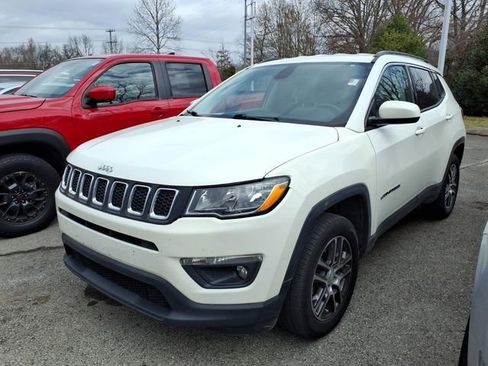 Used 2018 Jeep Compass Latitude w/ Popular Equipment Group image 3