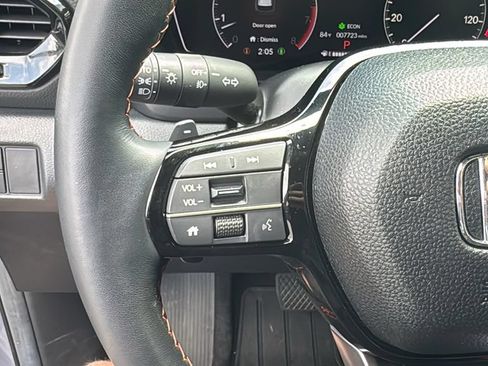 Used 2025 Honda Pilot TrailSport image 17