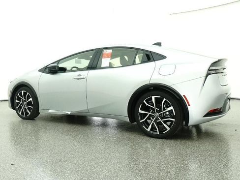 New 2026 Toyota Prius Plug-In Hybrid FWD image 20