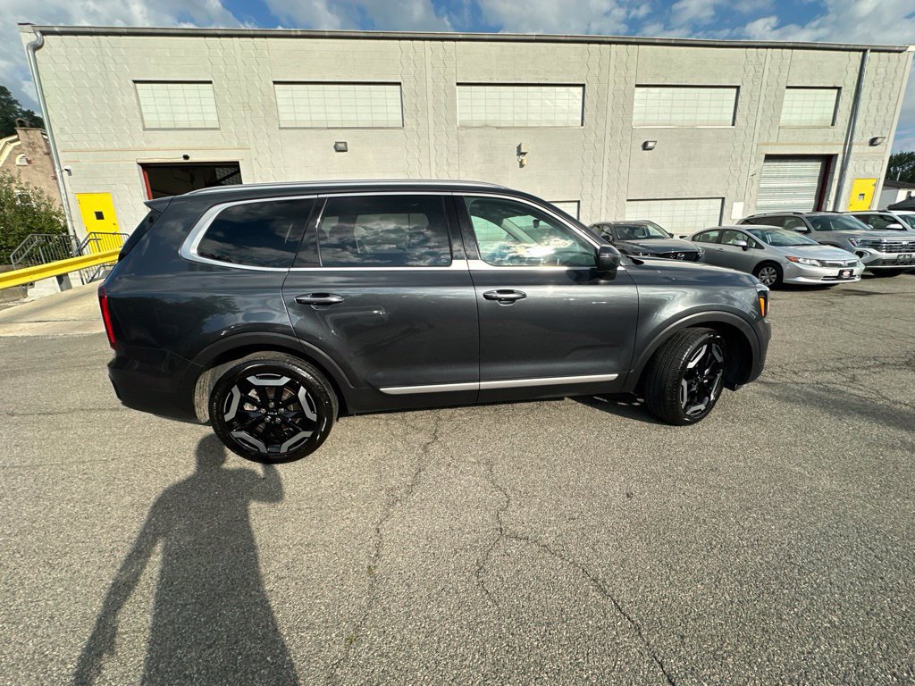 Used 2024 Kia Telluride S w/ S Sunroof Package AWD/4WD image 2