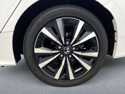 Used 2024 Honda Civic EX image 21