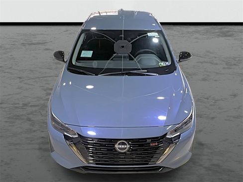 Used 2025 Nissan Sentra SR FWD image 6