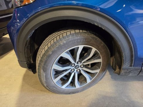 Used 2020 Ford Explorer ST AWD/4WD image 3