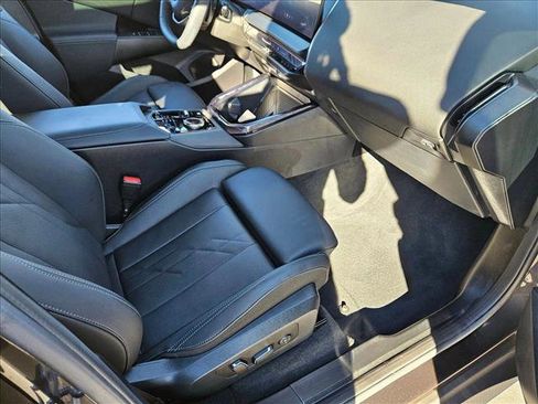 Certified 2025 BMW X3 xDrive30i w/ Premium Package image 20