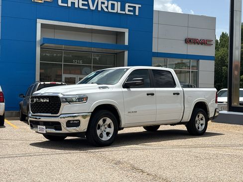 Used 2025 RAM 1500 Big Horn AWD/4WD image 15