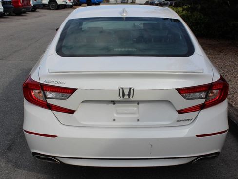 Used 2019 Honda Accord Sport image 7