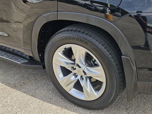 Used 2015 Toyota Highlander Limited FWD image 8