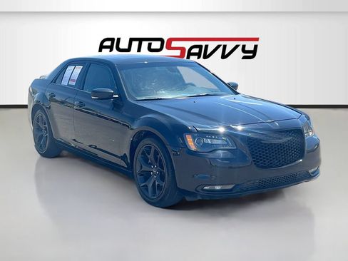 Used 2022 Chrysler 300 S RWD image 1