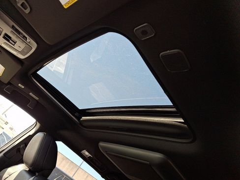 New 2026 Toyota Sienna Platinum image 10