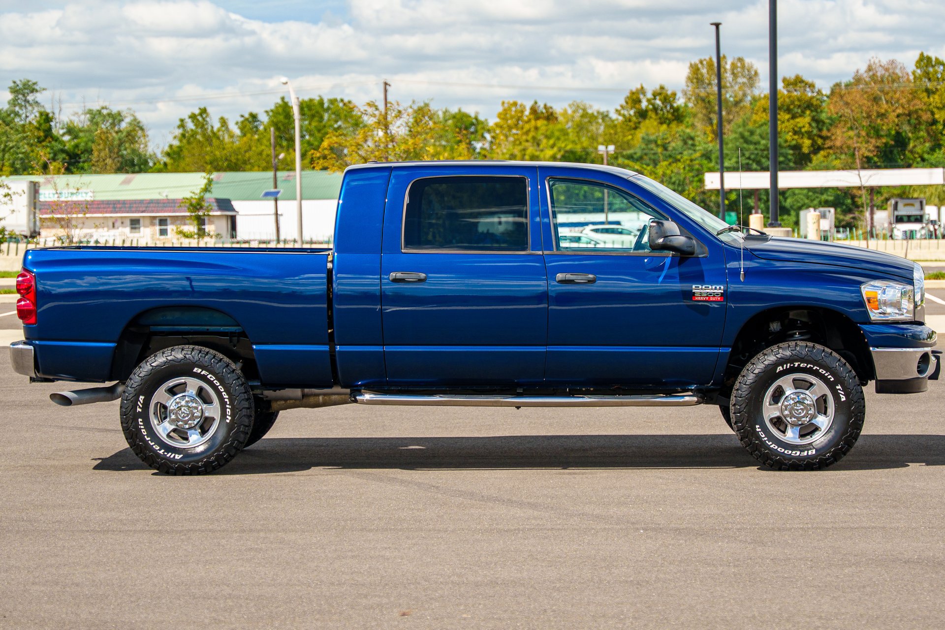 Used 2009 Dodge Ram 2500 Truck SLT w/ Popular Equipment Group AWD/4WD image 5