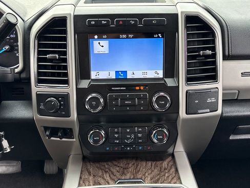 Used 2019 Ford F250 Lariat w/ Chrome Package image 23