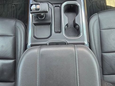 Used 2024 GMC Sierra 1500 SLT w/ SLT Premium Plus Package image 43