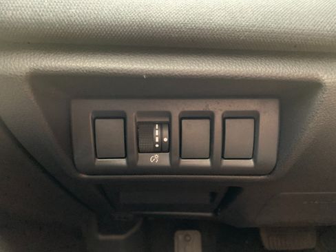 Used 2024 Subaru Outback Premium AWD/4WD image 15