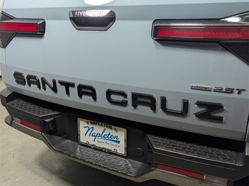 Used 2025 Hyundai Santa Cruz Limited image 8